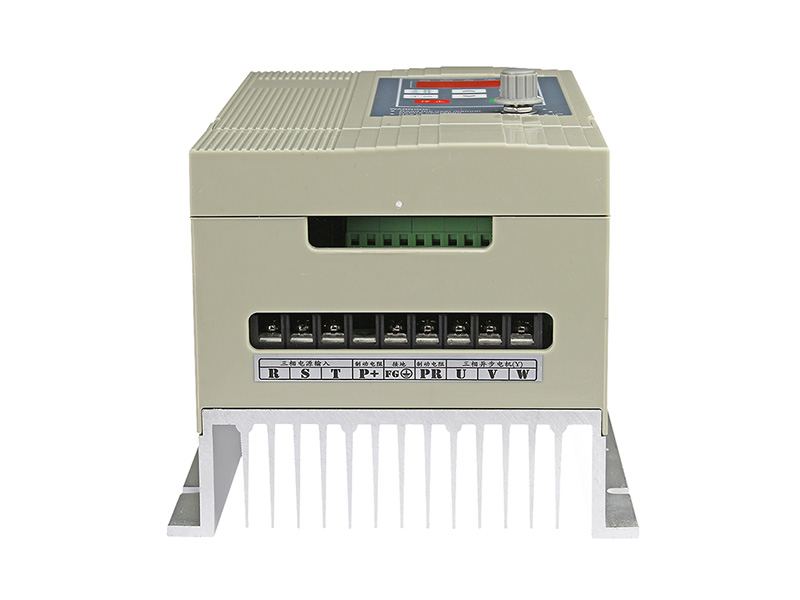 4000H三相水泵變頻器，380V恒壓供水變頻器，變頻恒壓供水，變頻器廠家